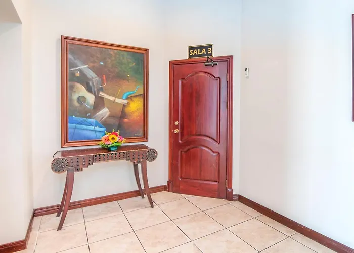 Hotel Casa Roland San Jose